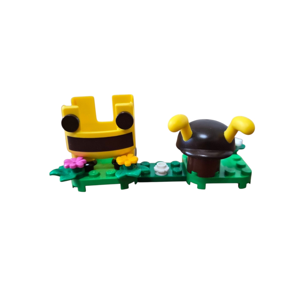 LEGO 66677 Super Mario 2 in 1 Super Pack Building Kit - Picture 14 of 15
